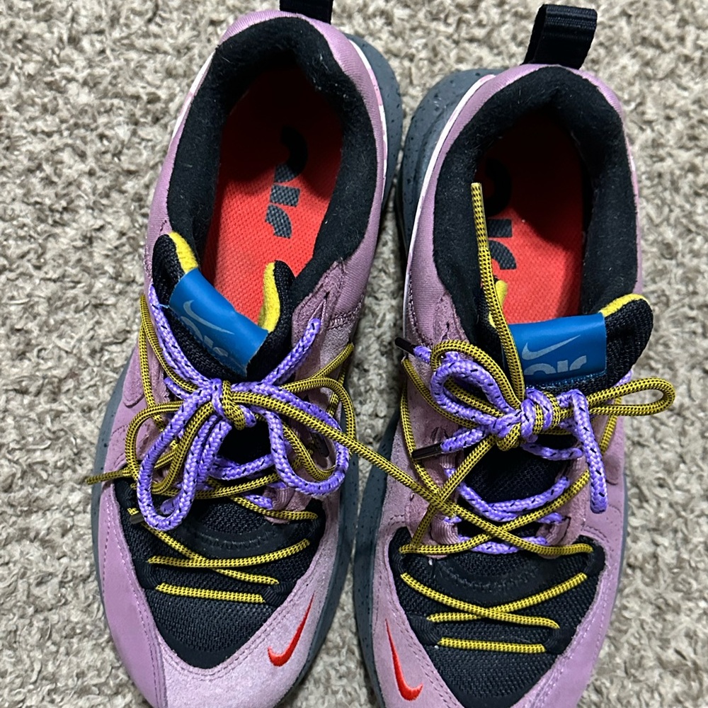 CLOSET CLOSING Nike Sneakers